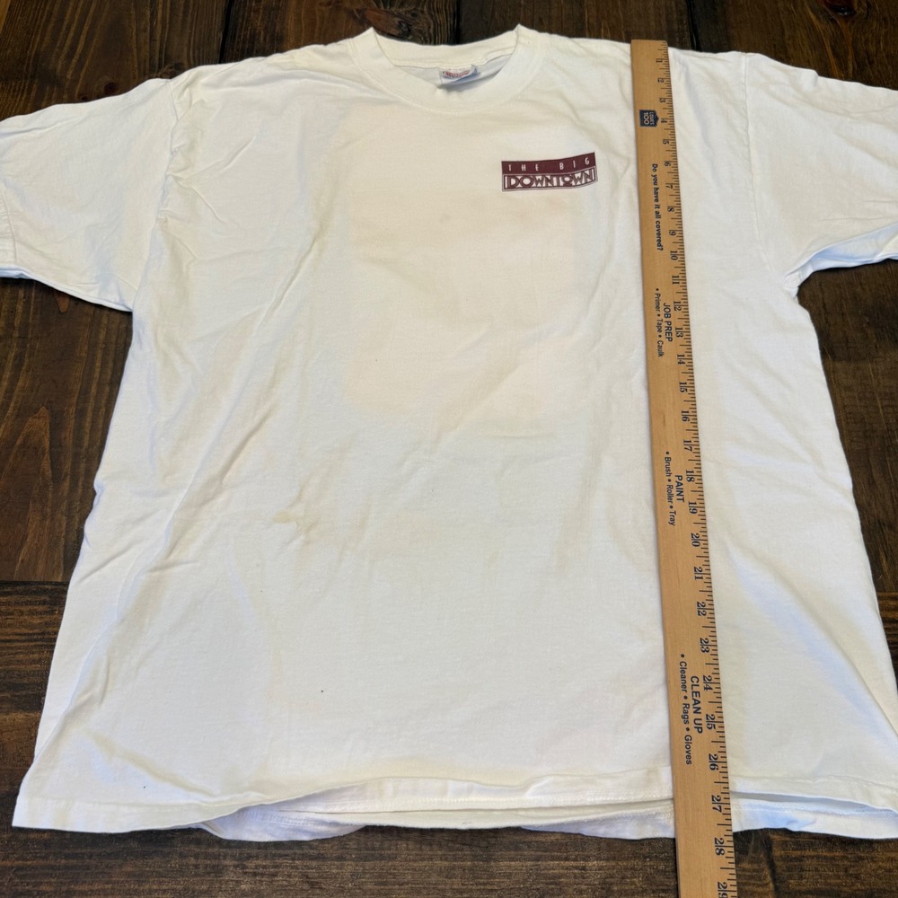 Vintage Hanes Beefy-T The Big Downtown Chicago Bar Restaurant Graphic T-Shirt XL - Picture 4 of 7